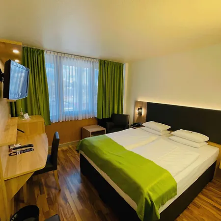 Hotel Arvena Messe 3*