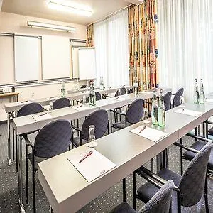 Arvena Messe Hotel 3*