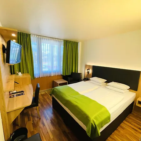 Hotel Arvena Messe 3*