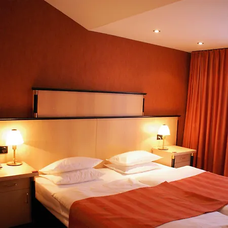 Arvena Messe מלון 3*